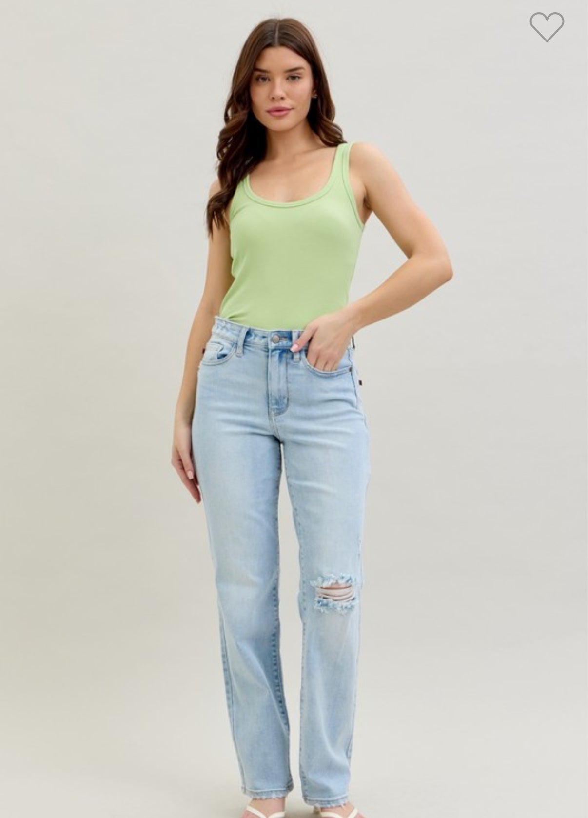 Back slit straight jeans